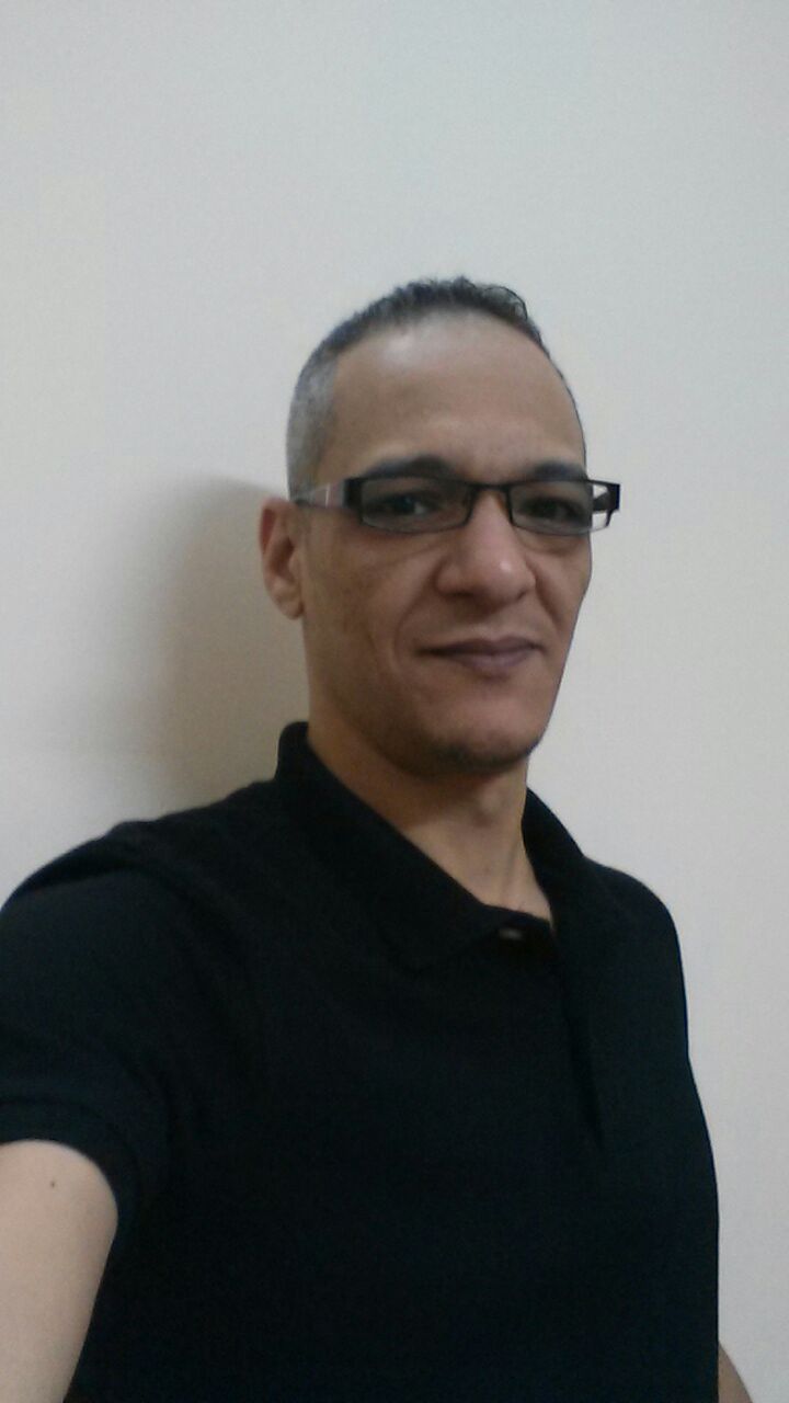  مصطفى عبدالعزيز 