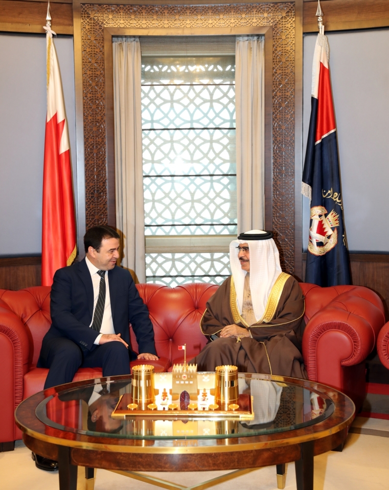 وزير الداخلية يعقد جلسة مباحثات مع نظيره التونسي والاتفاق على تشكيل لجنة مشتركة