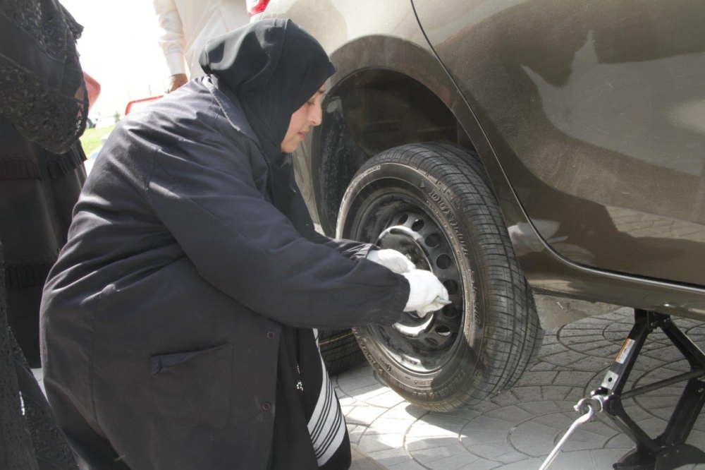 دورة الميكانيكا والكهرباء للأمهات بالخيرية الملكية