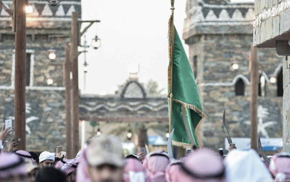 بالصور..الملك يشارك خادم الحرمين إطلاق "الجنادرية 31"