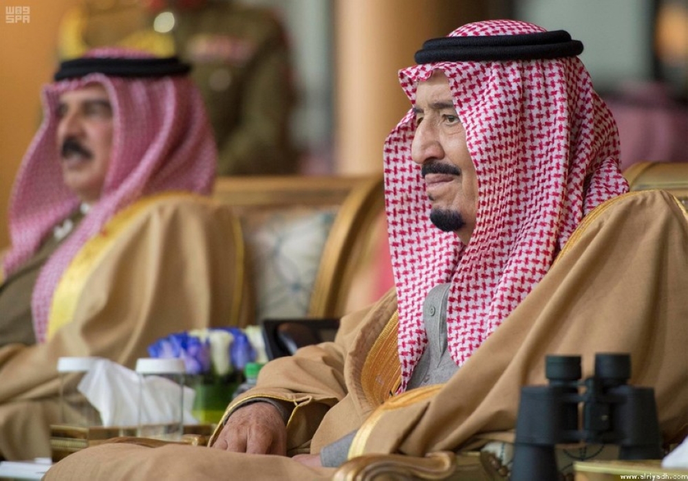 بالصور..الملك يشارك خادم الحرمين إطلاق "الجنادرية 31"