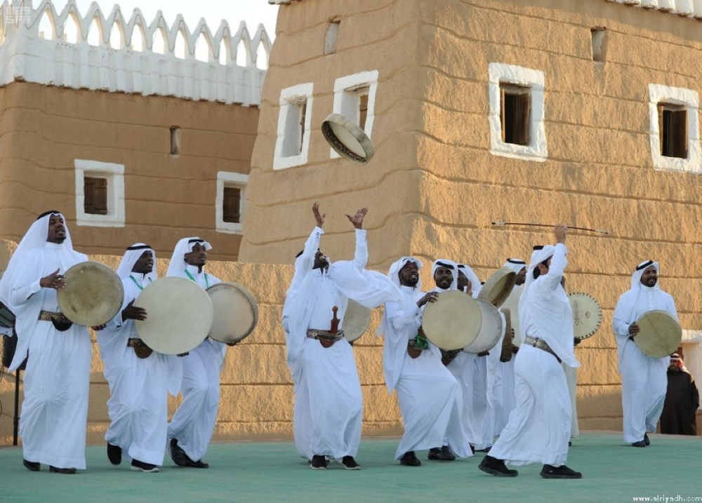 بالصور..الملك يشارك خادم الحرمين إطلاق "الجنادرية 31"
