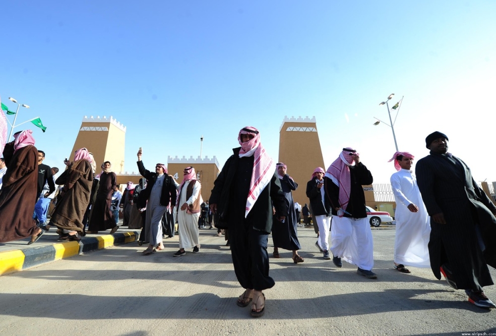 بالصور..«الجنادرية» تتحدى البرد