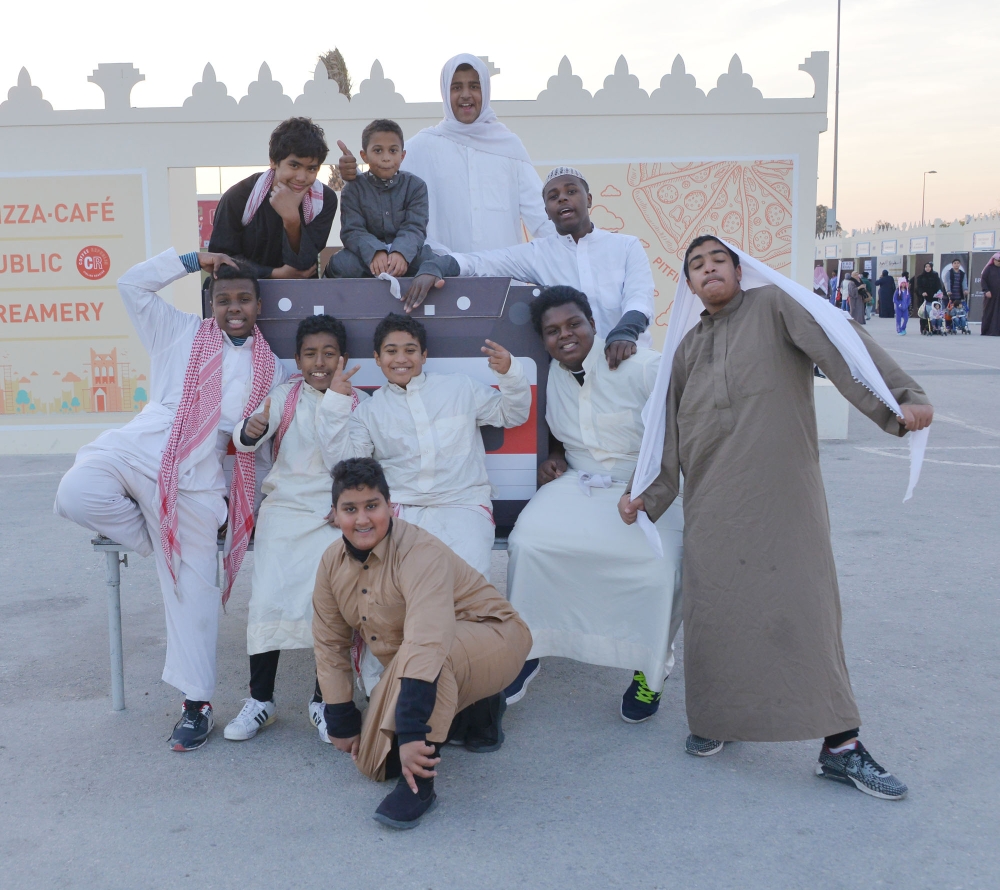 بالصور .. سوق البسطة يحتفل بيوم البحرين الرياضي