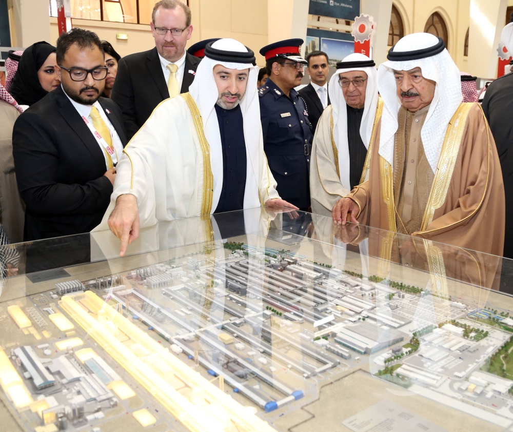 بالصور.. رئيس الوزراء: تطلع لاستكمال متطلبات الاتحاد الخليجي