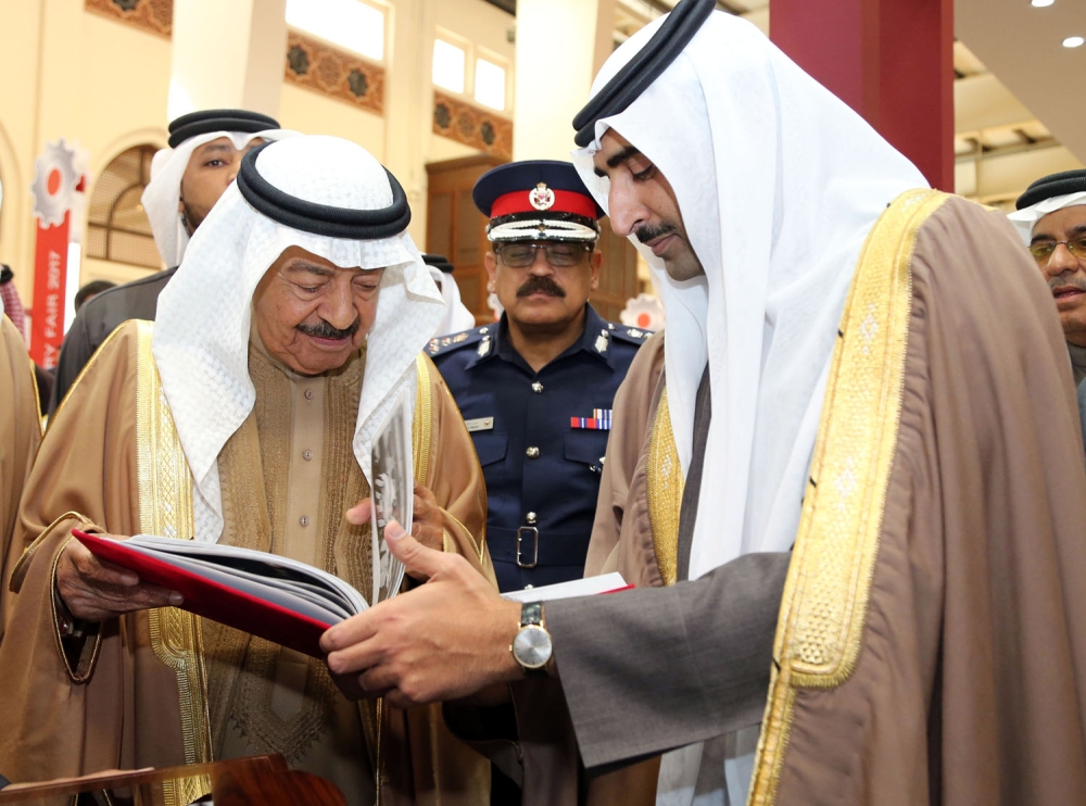 بالصور.. رئيس الوزراء: تطلع لاستكمال متطلبات الاتحاد الخليجي