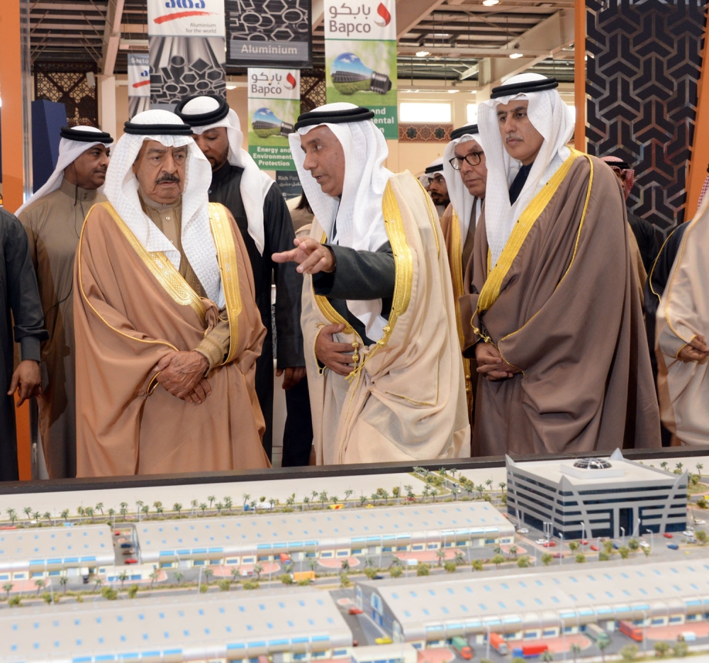 بالصور.. رئيس الوزراء: تطلع لاستكمال متطلبات الاتحاد الخليجي