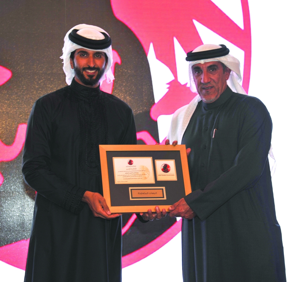 ختام النسخة الثالثة لمسابقة البحرين للصقور والصيد.. بن جميلة الأول بـ"مزاين الصقور"