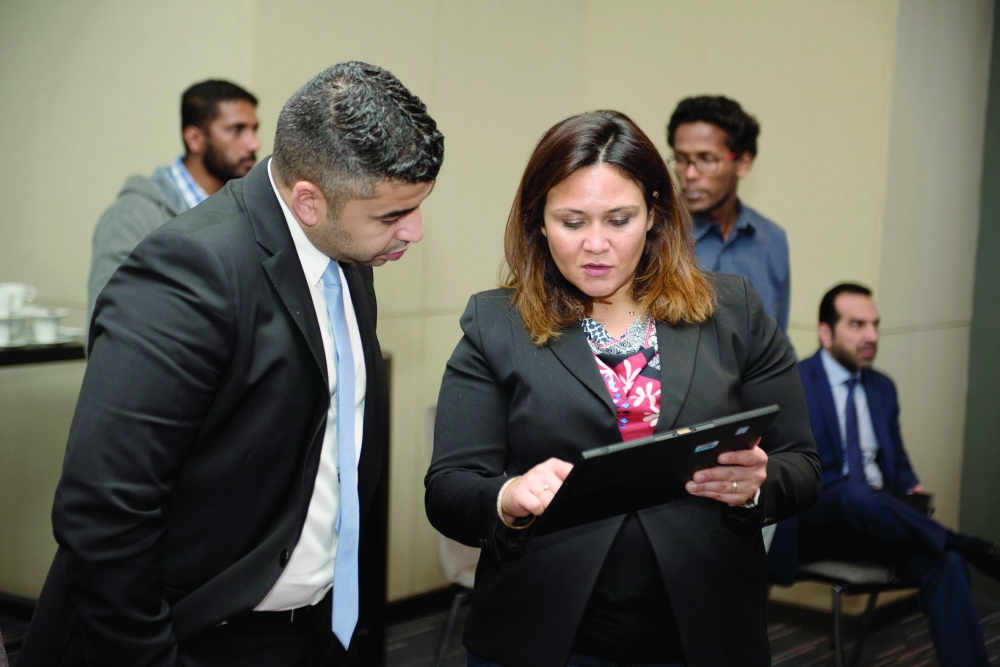 "مايكروسوفت" تسخر خبراتها لمساعدة العملاء للانتقال للتمويل الرقمي