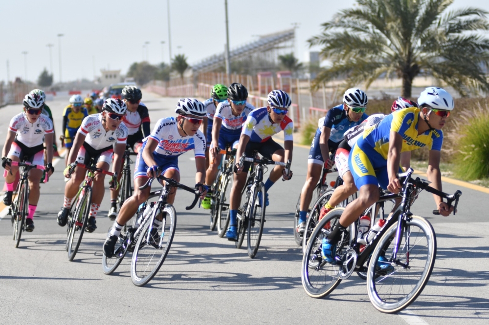 بالصور سباق الطريق لفئة الشباب بآسيوية الدراجات