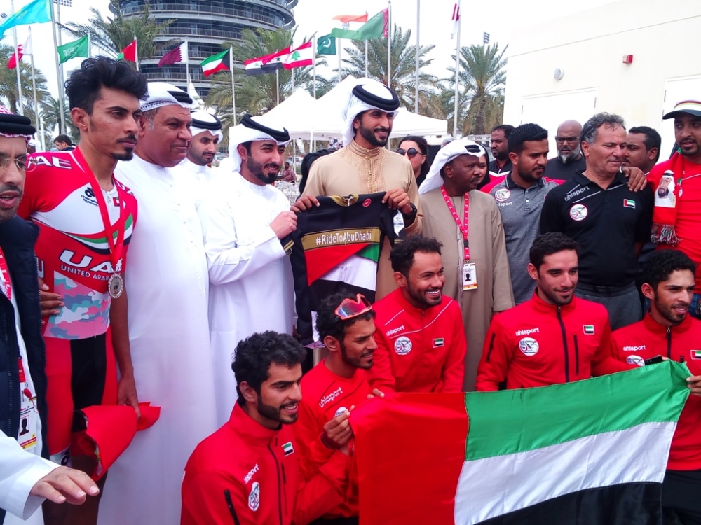 ناصر بن حمد يتوج الدراج الكوري بارك بطلا لسباق الطريق لفئة الرجال