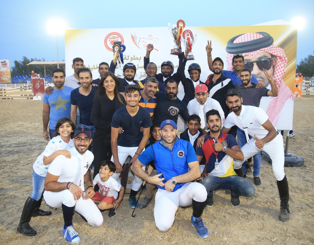علي عيسى يحصد الجائزة الكبرى لبطولة فيصل بن حمد لقفز الحواجز