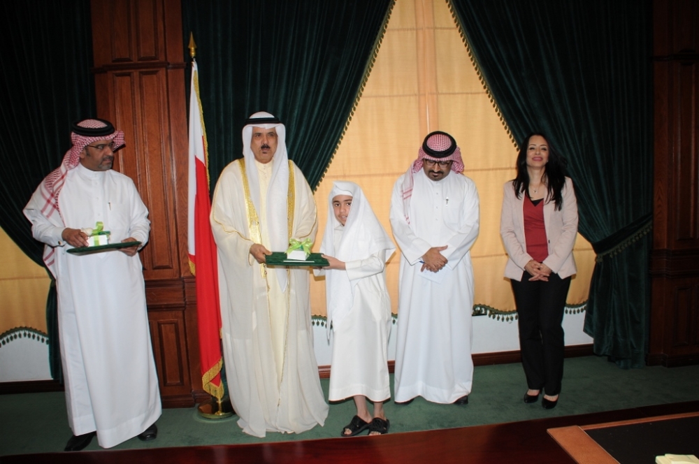 وزير التربية يكرِّم الفائزين بمسابقة "قناديل من نور2" لحفظ القرآن