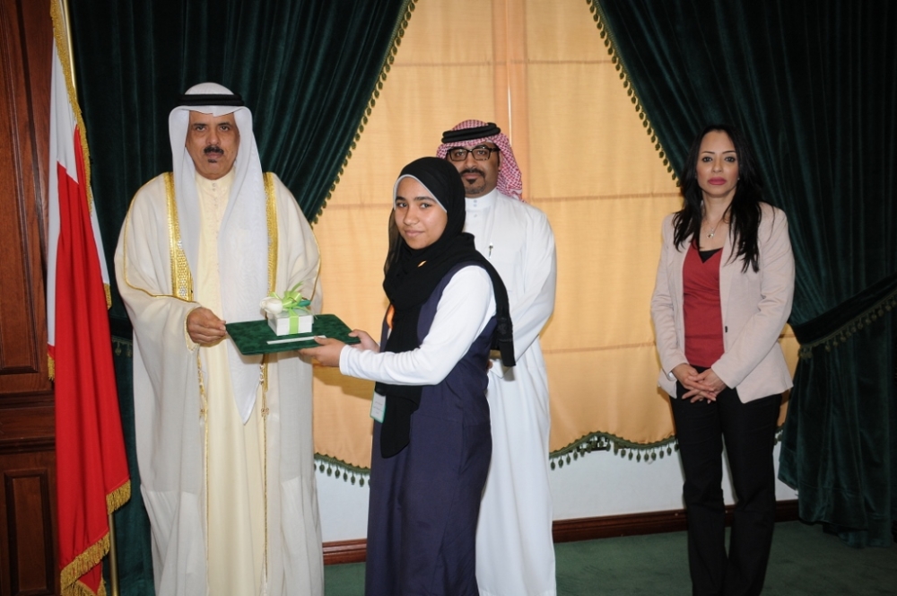 وزير التربية يكرِّم الفائزين بمسابقة "قناديل من نور2" لحفظ القرآن