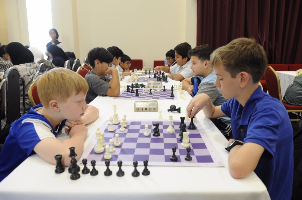 ختام بطولة مدارس البحرين للشطرنج بمشاركة 194 طالباً وطالبة