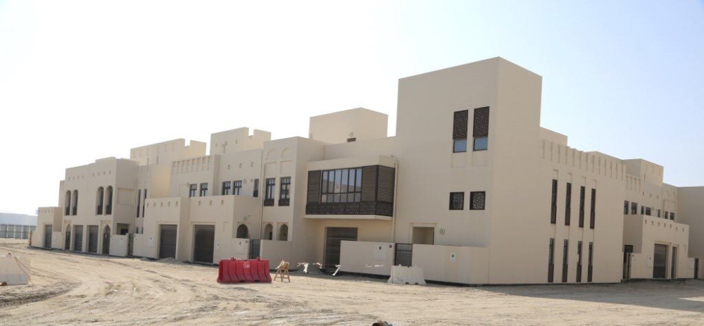 وزير الإسكان: 695 وحدة و1221 شقة تمليك بـ"شرق الحد" في 2017