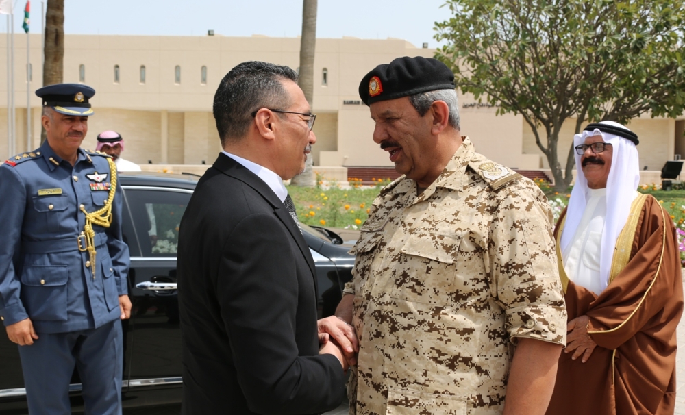 القائد العام: علاقات قوية ومتطورة بين البحرين وماليزيا