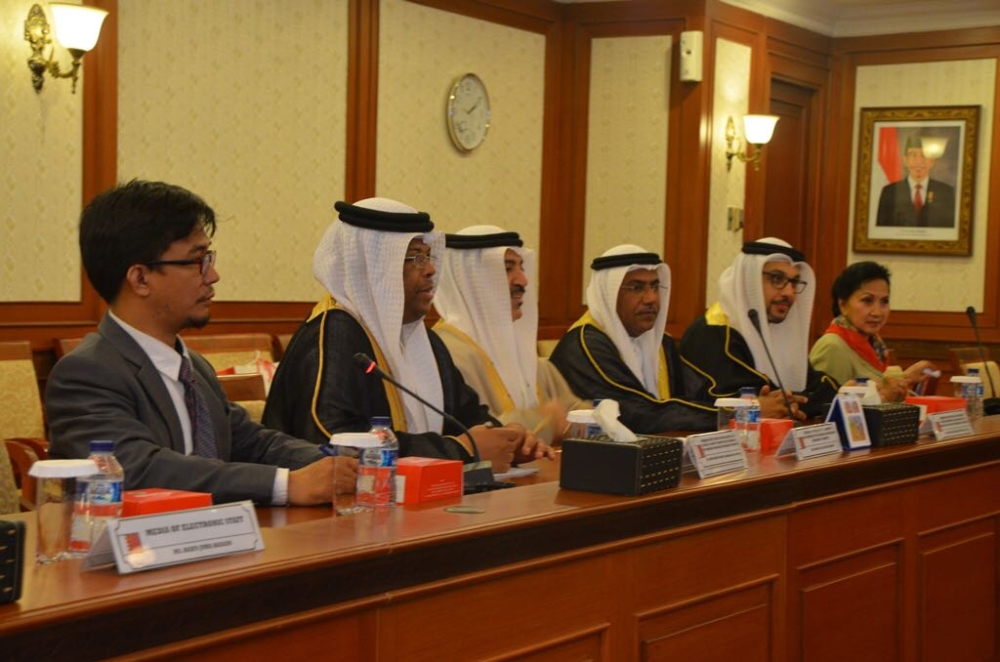 الملا: أمن الخليج والسعي لمكافحة الإرهاب أولويات دول آسيا