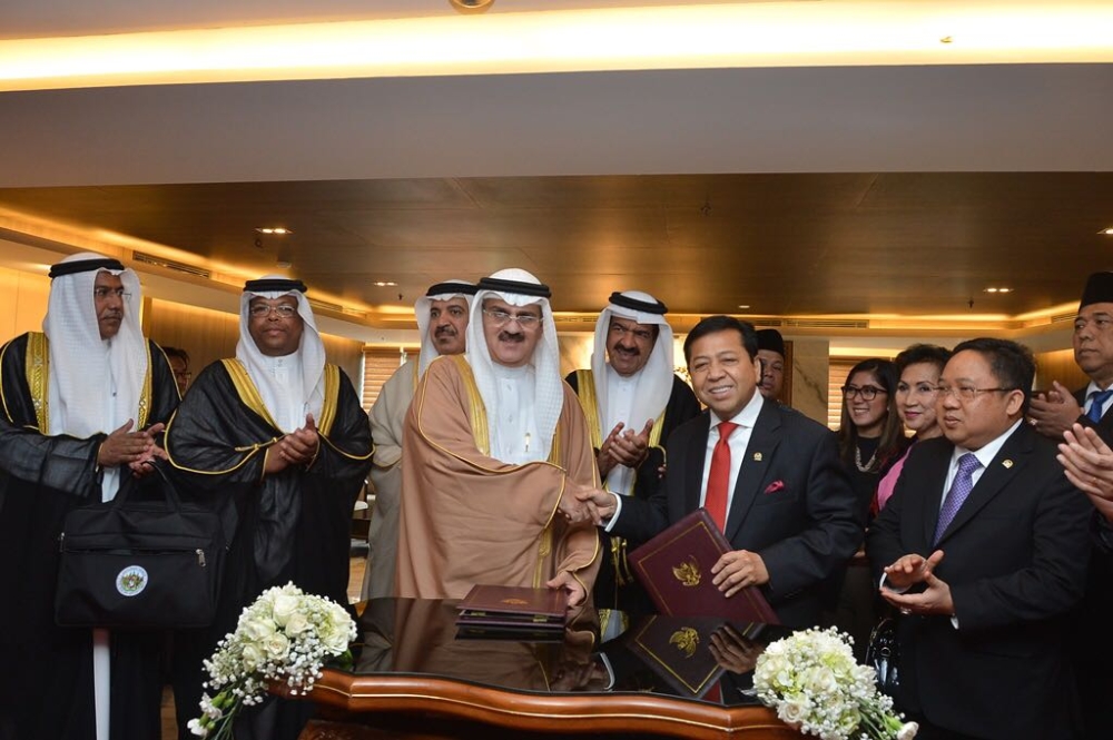 الملا: أمن الخليج والسعي لمكافحة الإرهاب أولويات دول آسيا