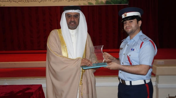 21 مدرسة تشارك بمعرض "التربية" للتوعية بأضرار المخدرات