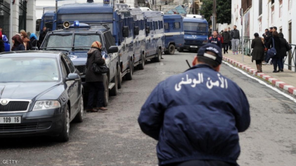 جزائريون يؤكدون حق جارهم الصيني في "الدفاع عن نفسه"