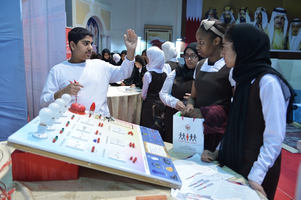 "التربية" تفتتح المعرض المهني لـ"الإعدادي" بمشاركة 37 مؤسسة