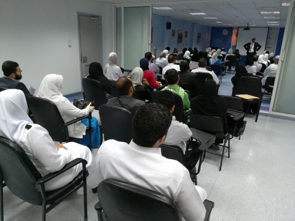 "المستشفيات الخارجية" تحتفل باليوم العالمي للخدمة الاجتماعية الطبية