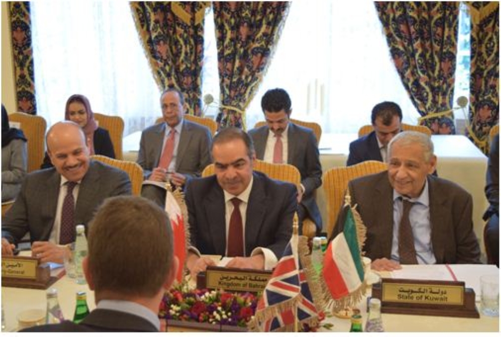 فواز بن محمد يبحث التنسيق المشترك لتنفيذ مخرجات القمة الخليجية البريطانية