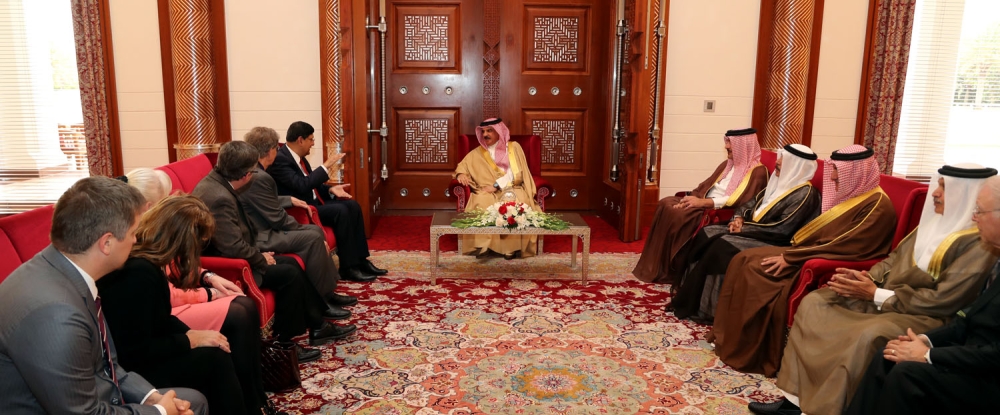 الملك: البحرين ترعى وتكفل حرية ممارسة الشعائر الدينية لمختلف الديانات والطوائف