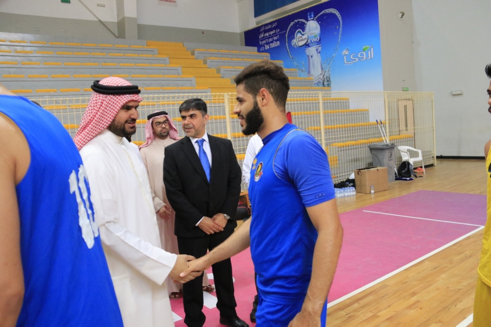 عيسى بن علي: دعم فريقين المنامة والأهلي لتحقيق الإنجازات الخليجية