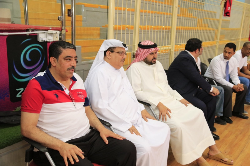عيسى بن علي: دعم فريقين المنامة والأهلي لتحقيق الإنجازات الخليجية