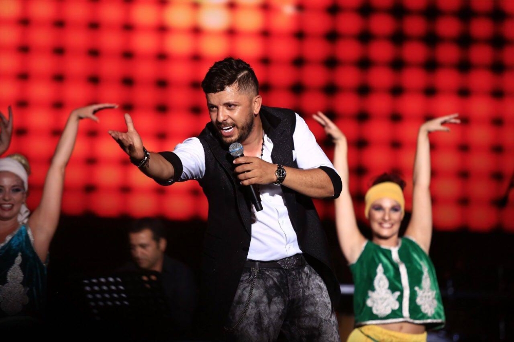 حاتم عمور يحيي مهرجان موازين وسط 160 ألف متفرج