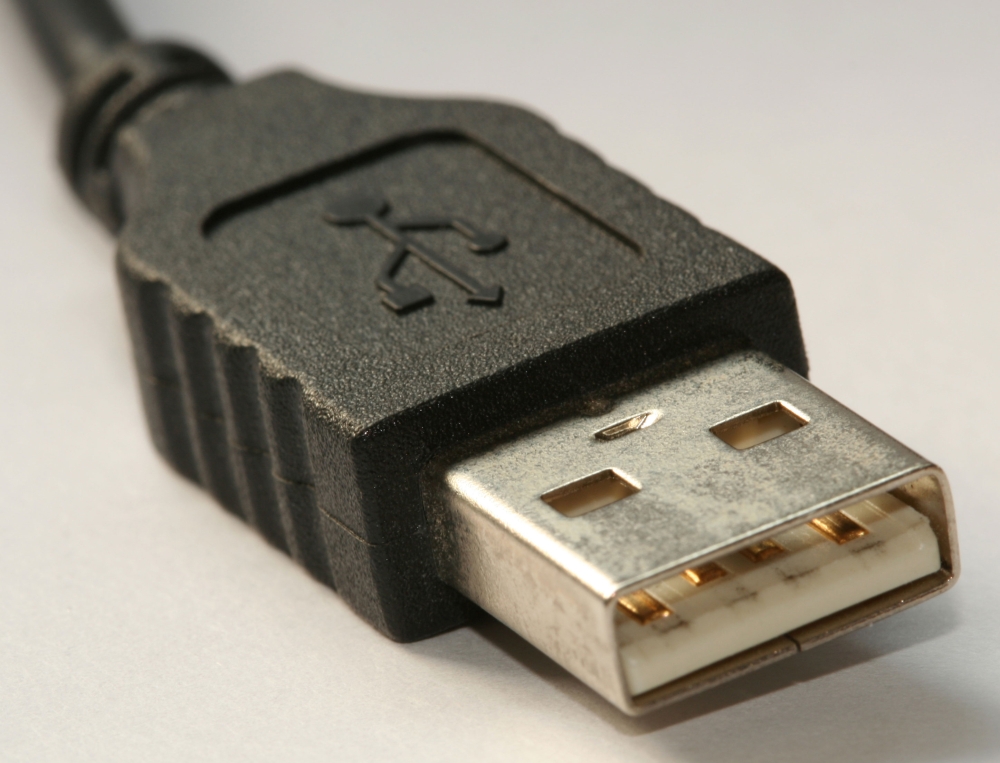 استعدوا لتوديع منفذ "USB" الشهير