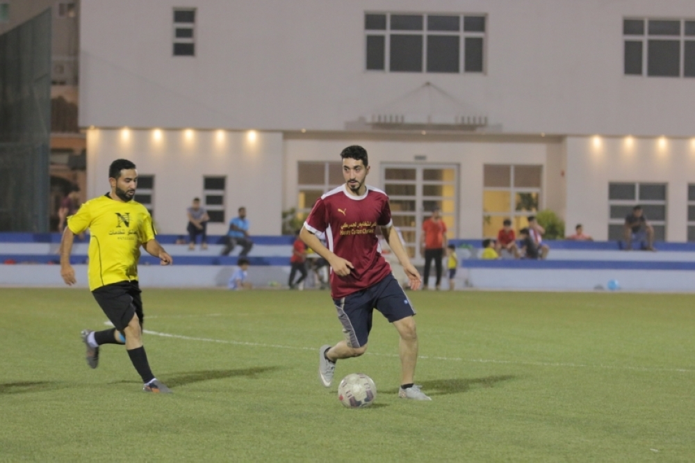 "هابي" يتصدر كبار الهملة الكروية