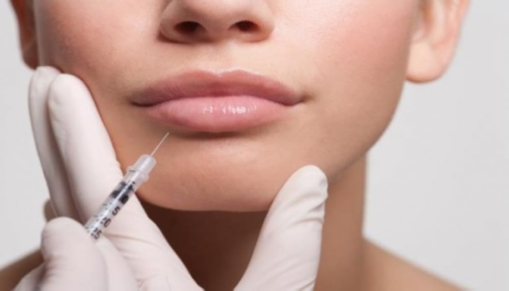 عربيات قتلتهنّ عمليات التجميل