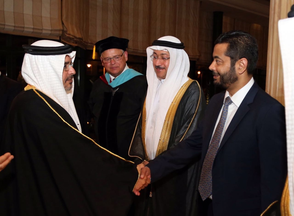 ولي العهد يحضر حفل تخرج كريمته سمو الشيخة فاطمة الدانة من الرفاع فيوز الدولية