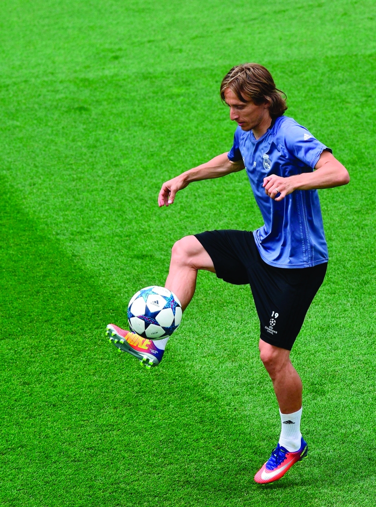 ويوفنتوس.. بين موازين القوى وكفة الأرجحية لرفع &laquo; ذات الأذنين&raquo;