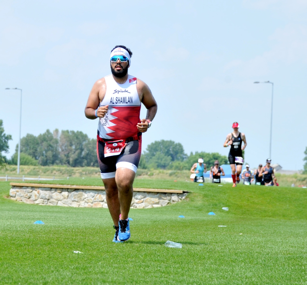 ناصر بن حمد: أصبت بالجفاف وفقدان السوائل وتأثرت في الجري وقررت الانسحاب