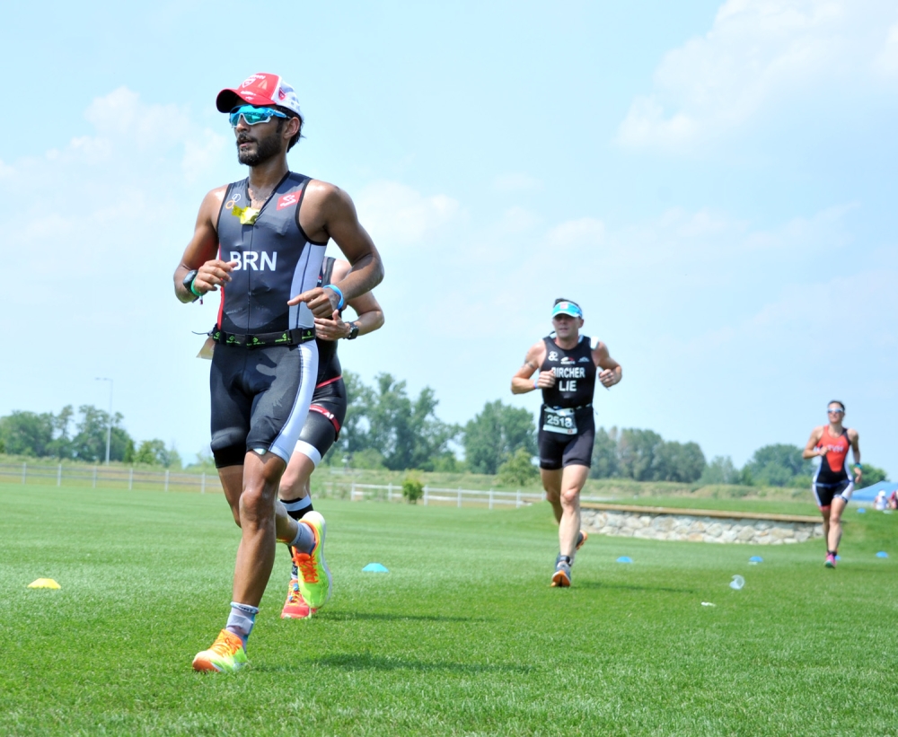 ناصر بن حمد: أصبت بالجفاف وفقدان السوائل وتأثرت في الجري وقررت الانسحاب