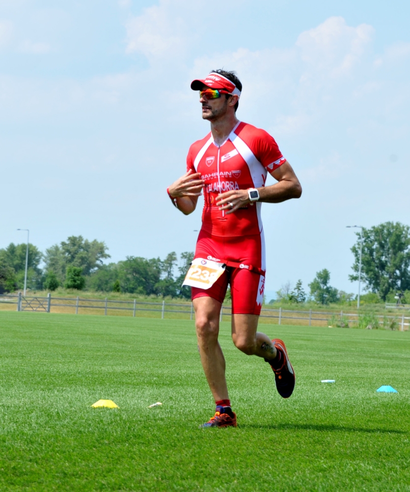 ناصر بن حمد: أصبت بالجفاف وفقدان السوائل وتأثرت في الجري وقررت الانسحاب