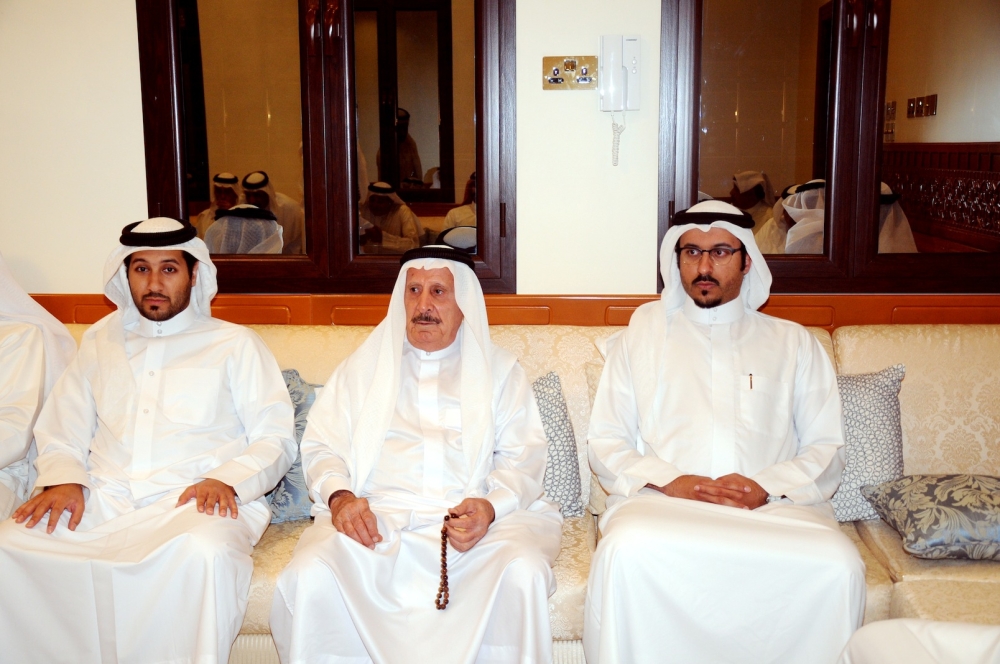 بالصور.. مجلس غانم بن فضل البوعينين&lrm;