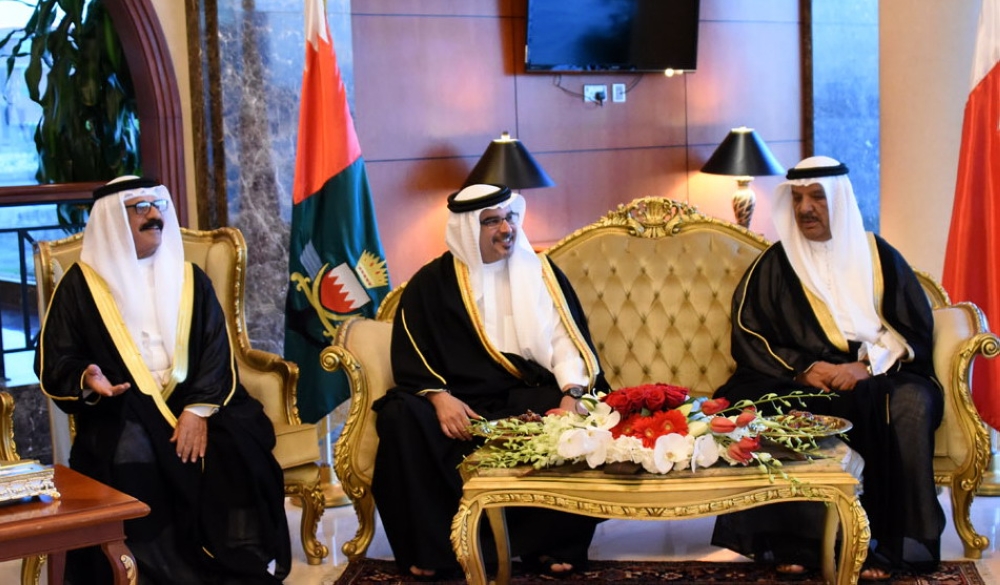 ولي العهد: منتسبو "القوة" سطروا صفحات مضيئة في الذود عن سيادة الوطن