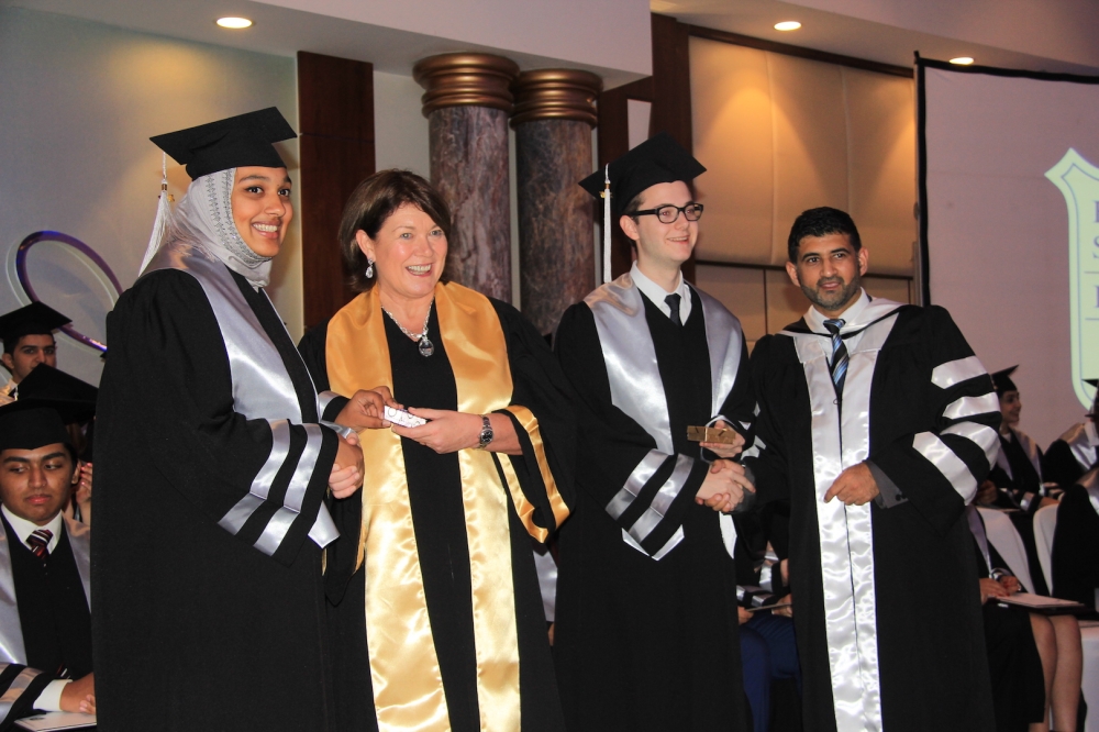 المدرسة البريطانية تحتفل بتخريج 70 طالباً