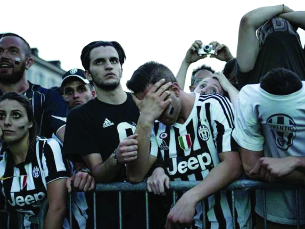 السيدة العجوز.. عندما تُكسر عظامها..!!