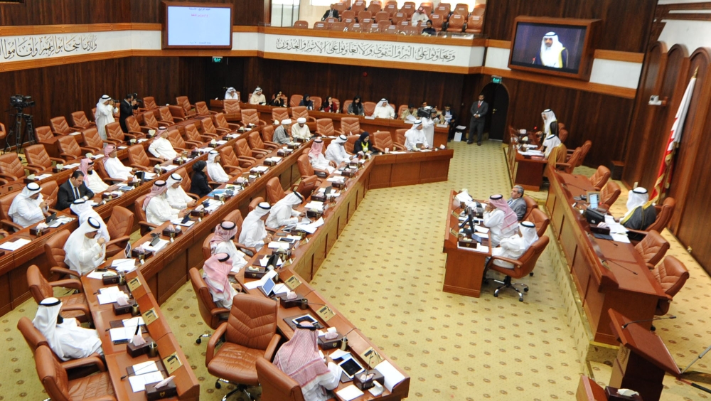 تشديد عقوبة مشغل "الفري فيزا"