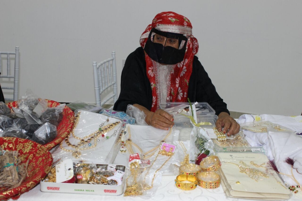 السلمان: 20% من سكان البحرين مسنين في 2020