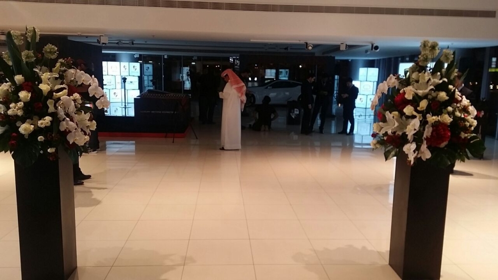 بالصور .. بعد نصف ساعة افتتاح معرض "اكزوتك" للسيارات