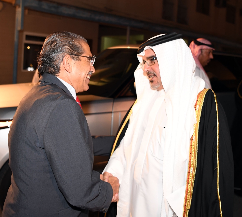 نائب الملك: الحرب اليوم بين الوسطية والتطرّف واخترنا الوسطية التي لن نحيد عنها