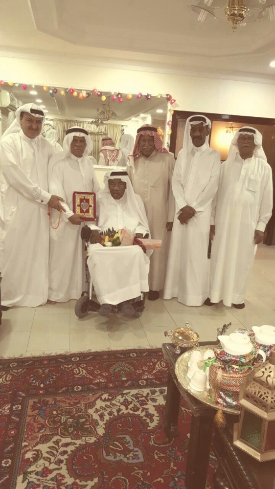 المغربي في زيارة لفنان البحرين الأول