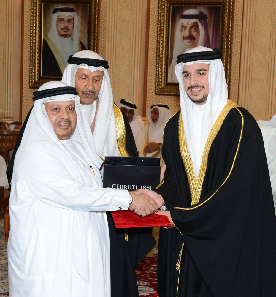 نجل عبدالله بن حمد: البحرين تفخر بأبنائها المساهمين في تحقيق الإنجازات